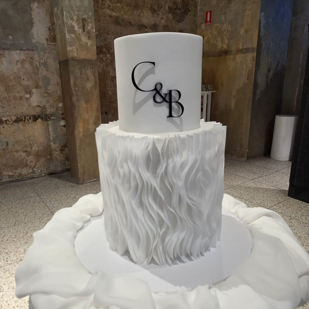 Classic Wedding Cake Serif Initials