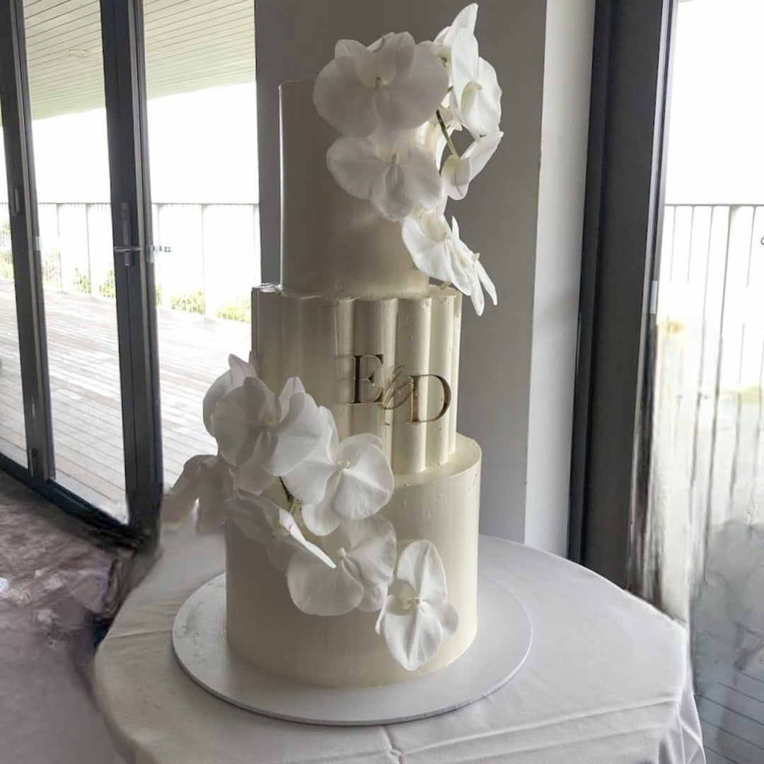 Wedding Cake Serif Initials Charm