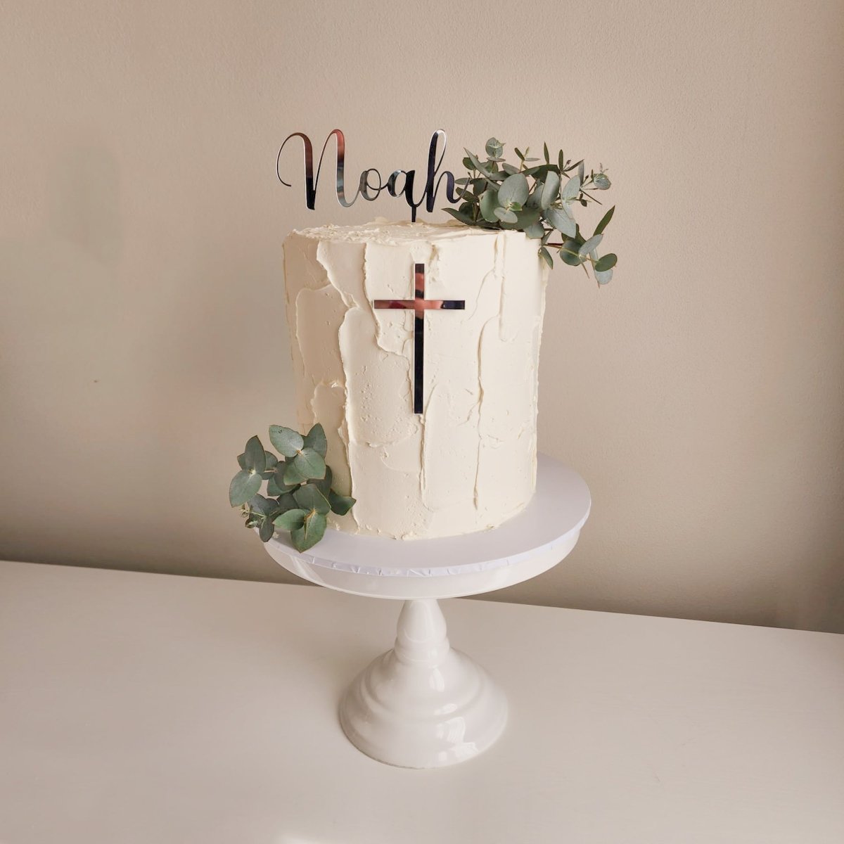 The Southern Wedding Tradition of Cake Pulls | LoveToKnow
